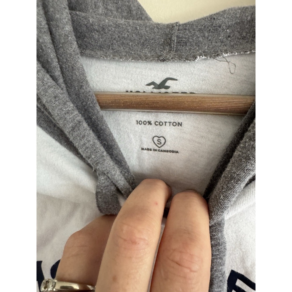 Hollister Cropped Hoodie Tee Tshirt Long Sleeves Women's Small - Picture 4 of 5